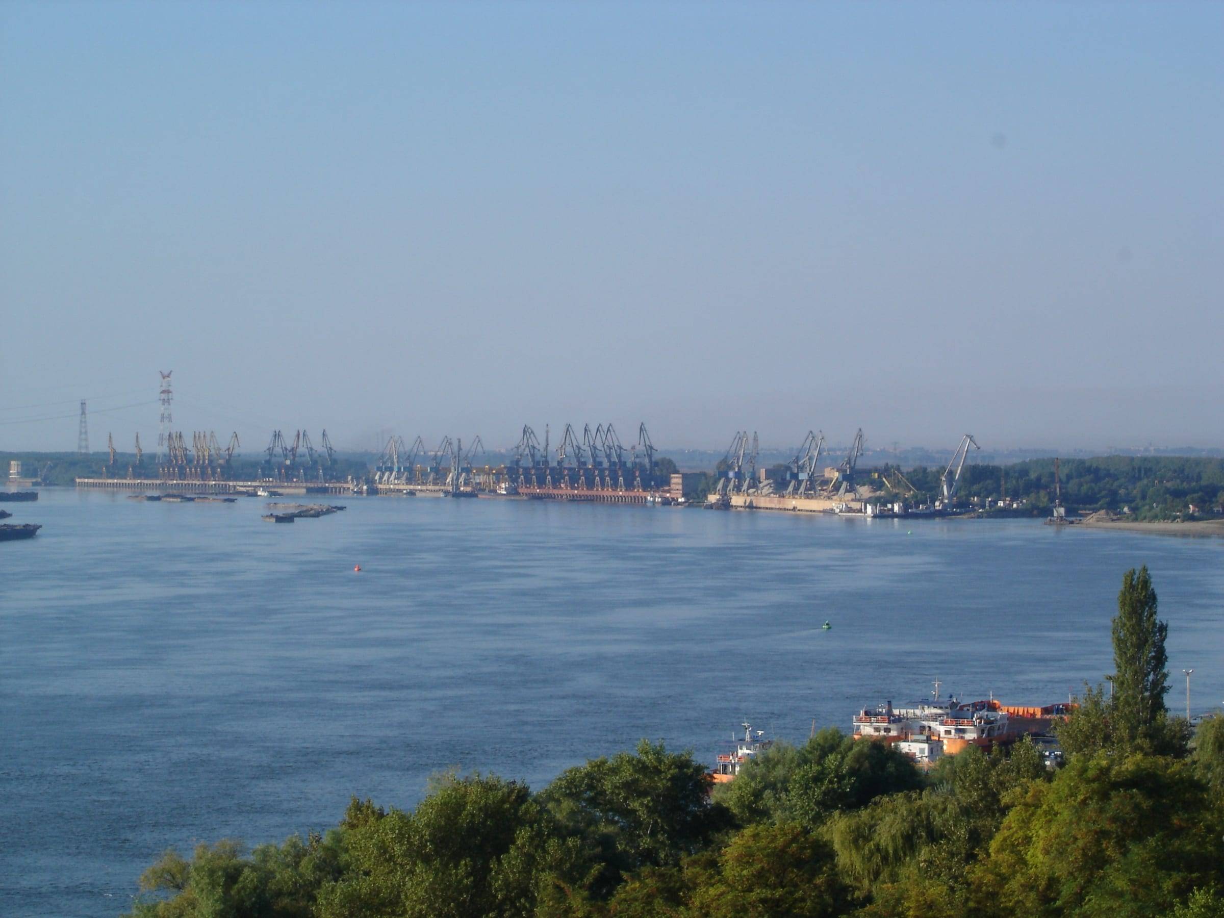 Port la Dunăre, văzut de pe mal